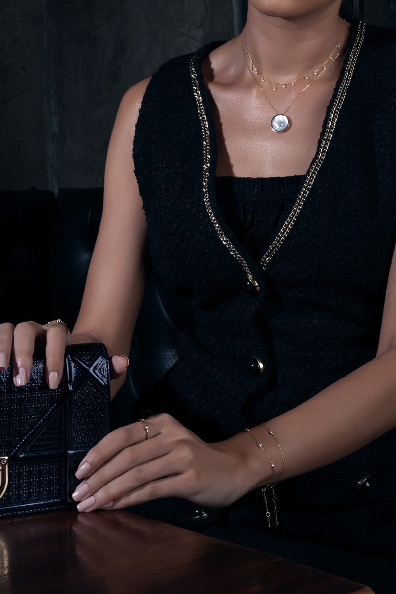 Layered Pearls Necklace (21 karat) - Image 2